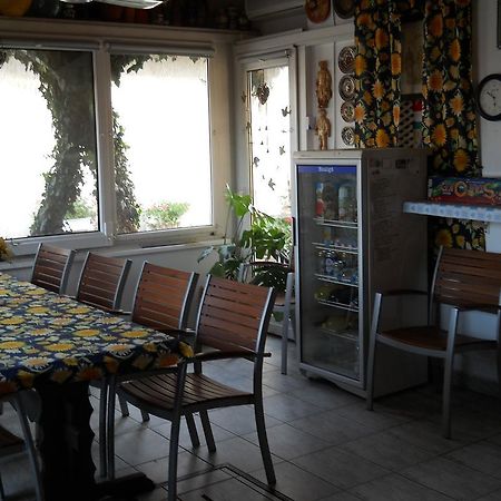 Pál Ház Apartamento Abádszalók Exterior foto
