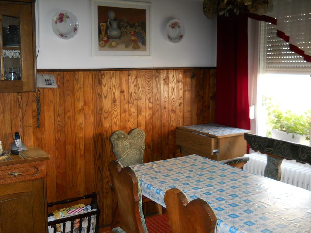 Pál Ház Apartamento Abádszalók Exterior foto